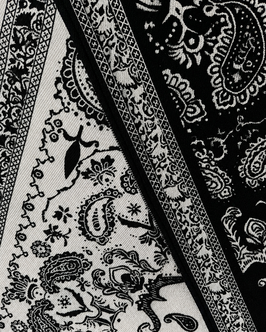 Dreieckschal mit Paisley-Muster