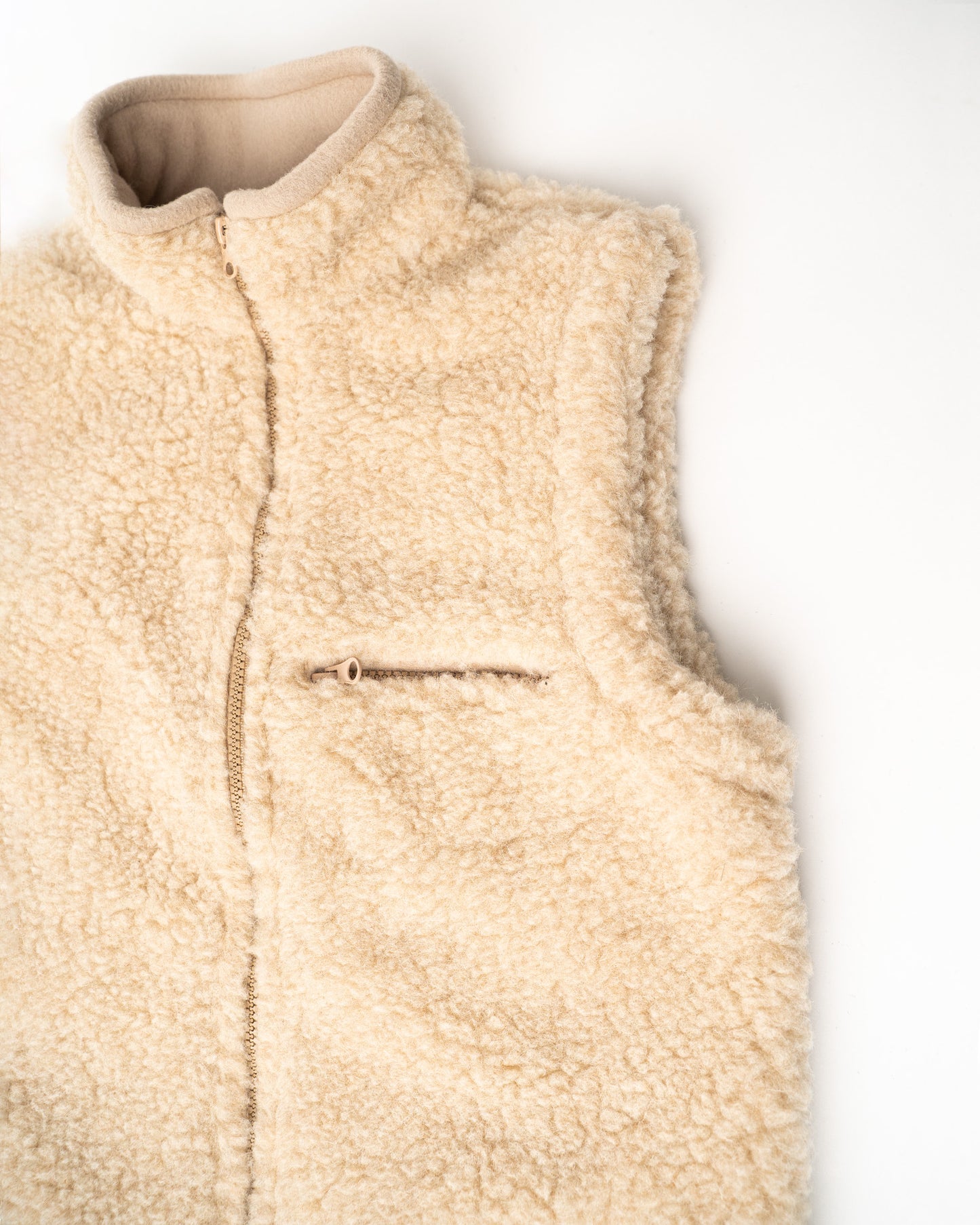 Premium-Schurwoll-Weste | awoolco